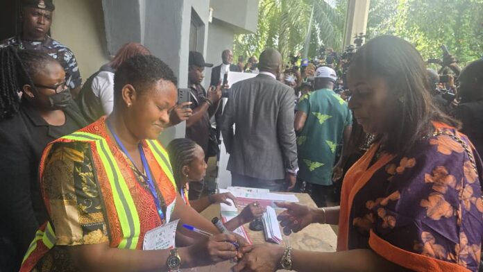 Anambra First Lady Casts Vote Pix