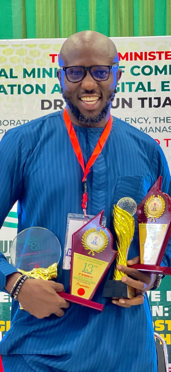 WhatsApp Image 2025-12-12 at 19.40.51